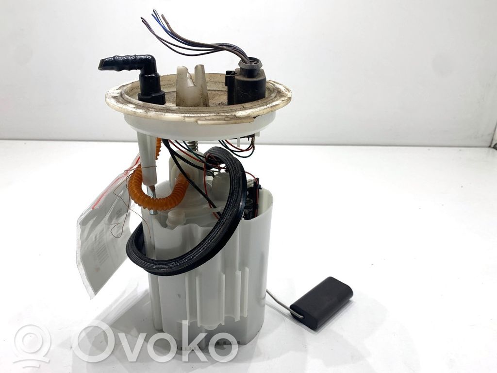Skoda Fabia Mk3 (NJ) Pompe à carburant 