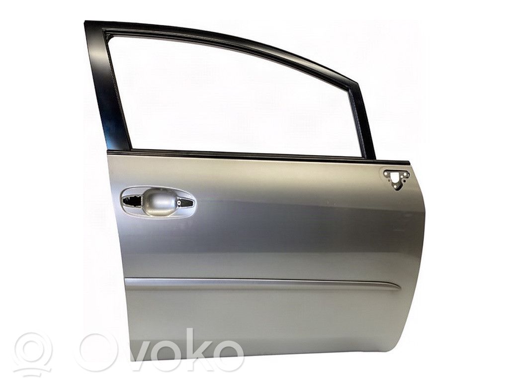 Toyota Verso Front door 
