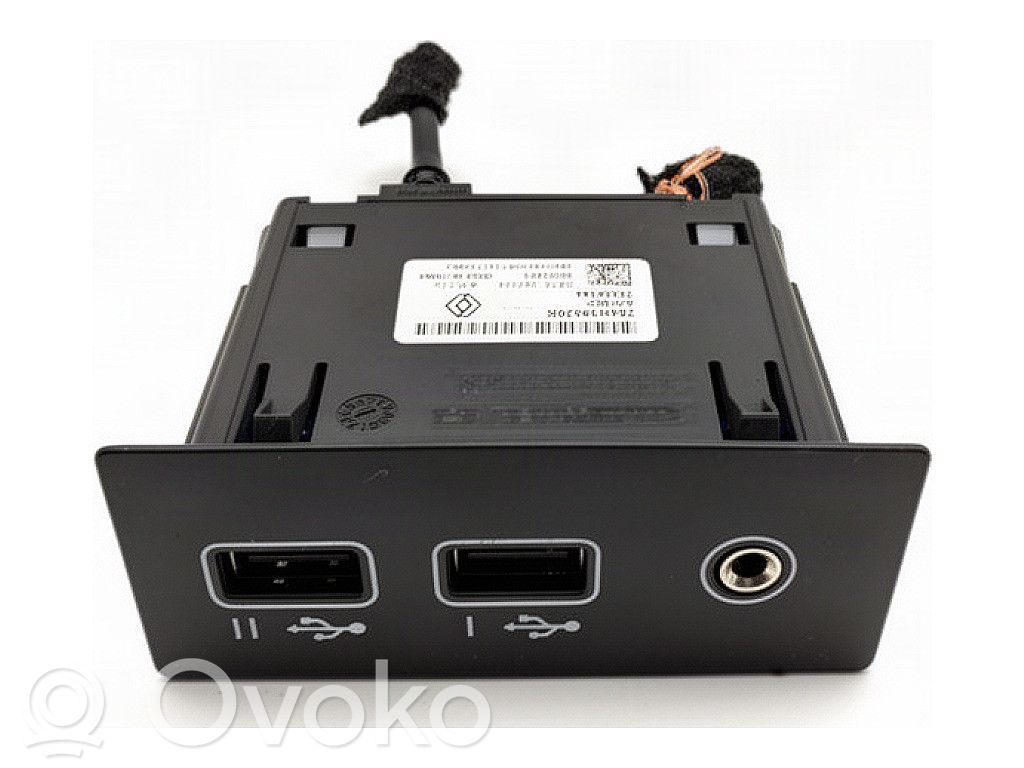 Mitsubishi Colt VII USB-pistokeliitin 