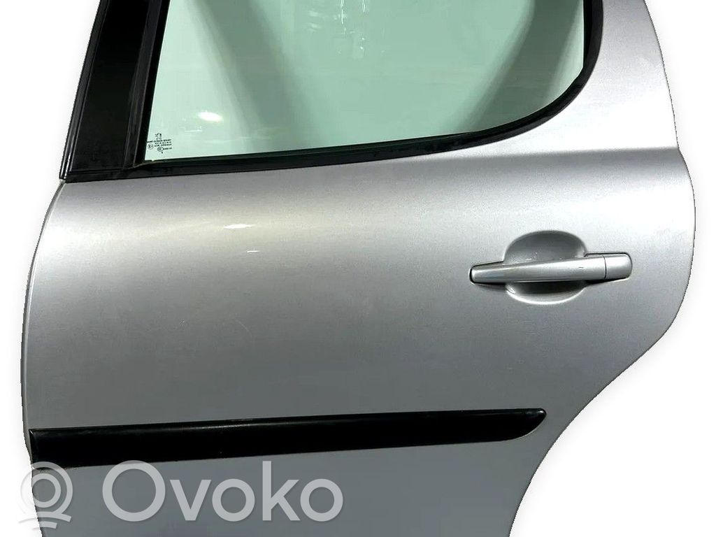 Peugeot 207 Drzwi przednie 