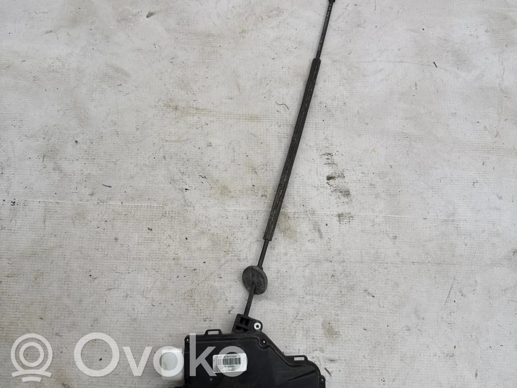 Volkswagen Caddy Front door lock 