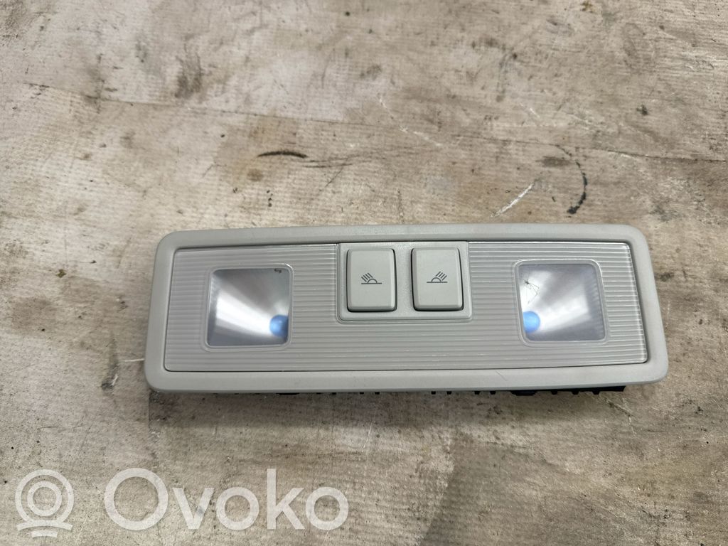Volkswagen Tiguan Rear seat light 