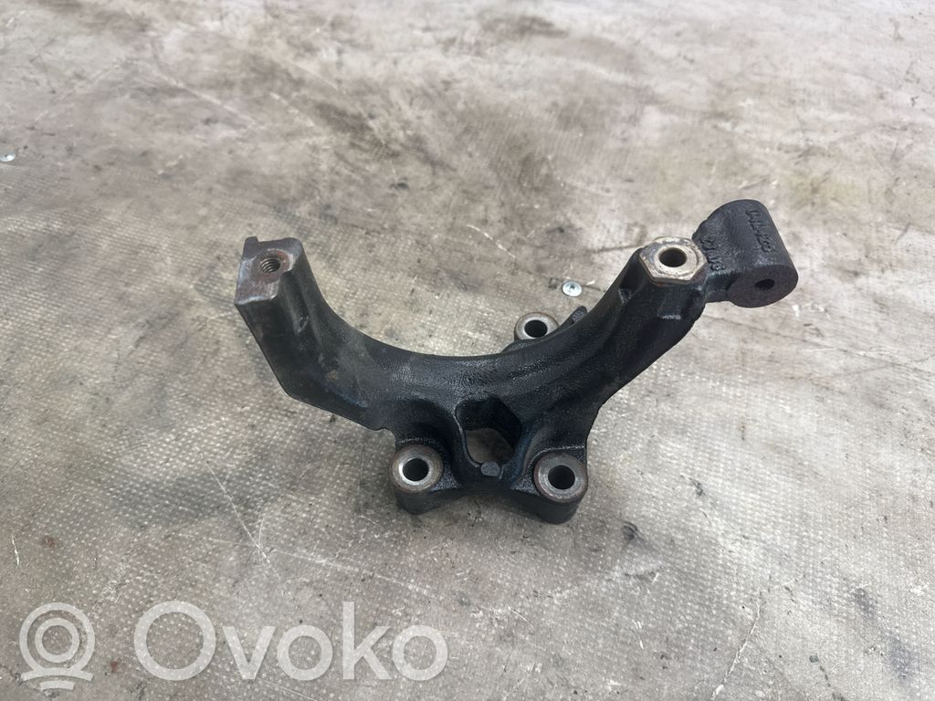 Volkswagen Tiguan EGR valve cooler bracket 