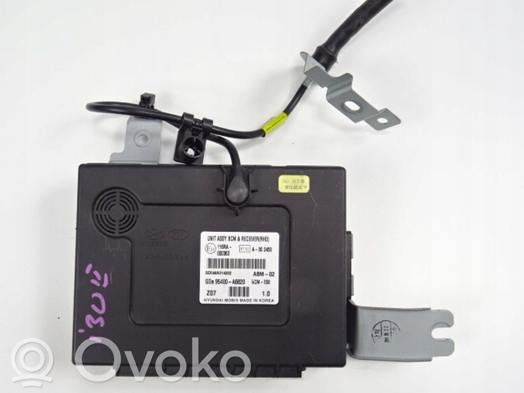 Hyundai i30 Comfort/convenience module 