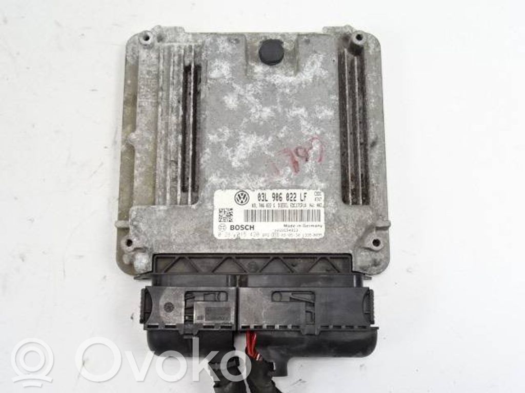 Volkswagen Golf VI Engine control unit/module 