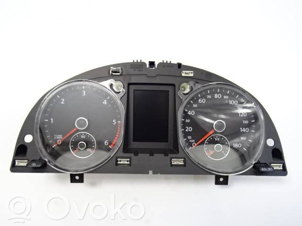 Volkswagen PASSAT CC Spidometras (prietaisų skydelis) 