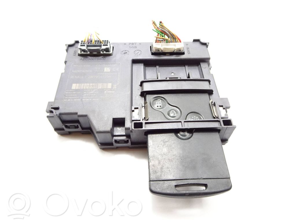 Renault Clio IV Ignition lock 