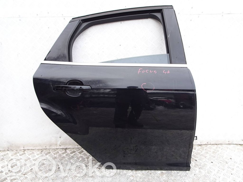 Rear door