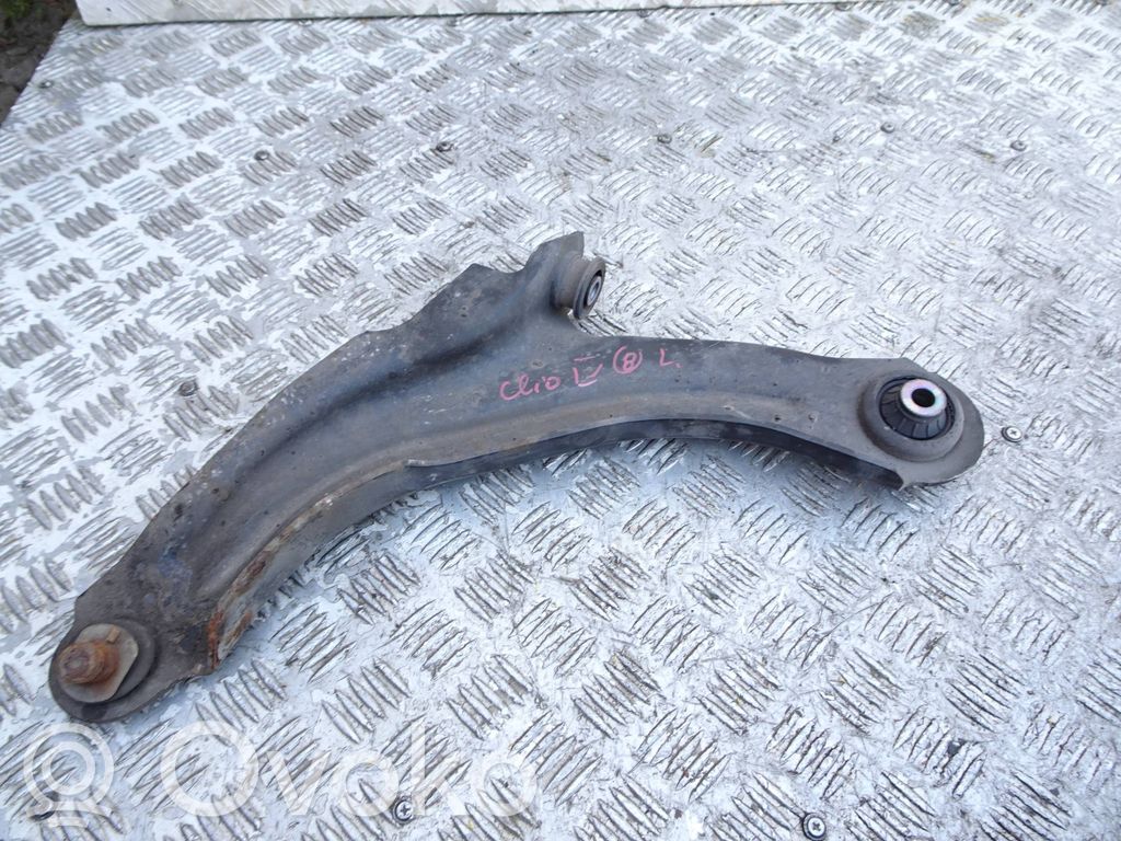 Renault Clio IV Front lower control arm/wishbone 
