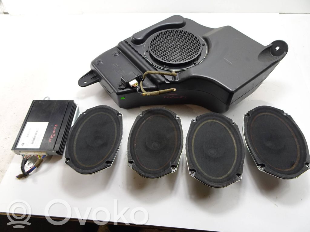 Jeep Compass Subwoofer speaker 
