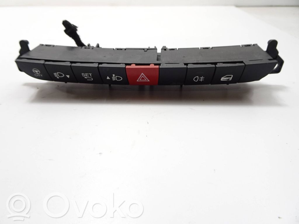 Fiat 500L Un conjunto de interruptores 