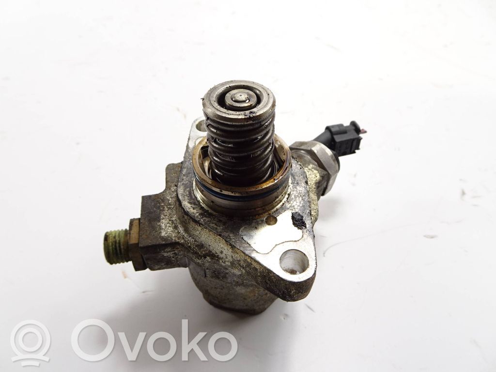 Volkswagen Golf VII Pompa wtryskowa wysokiego ciśnienia 