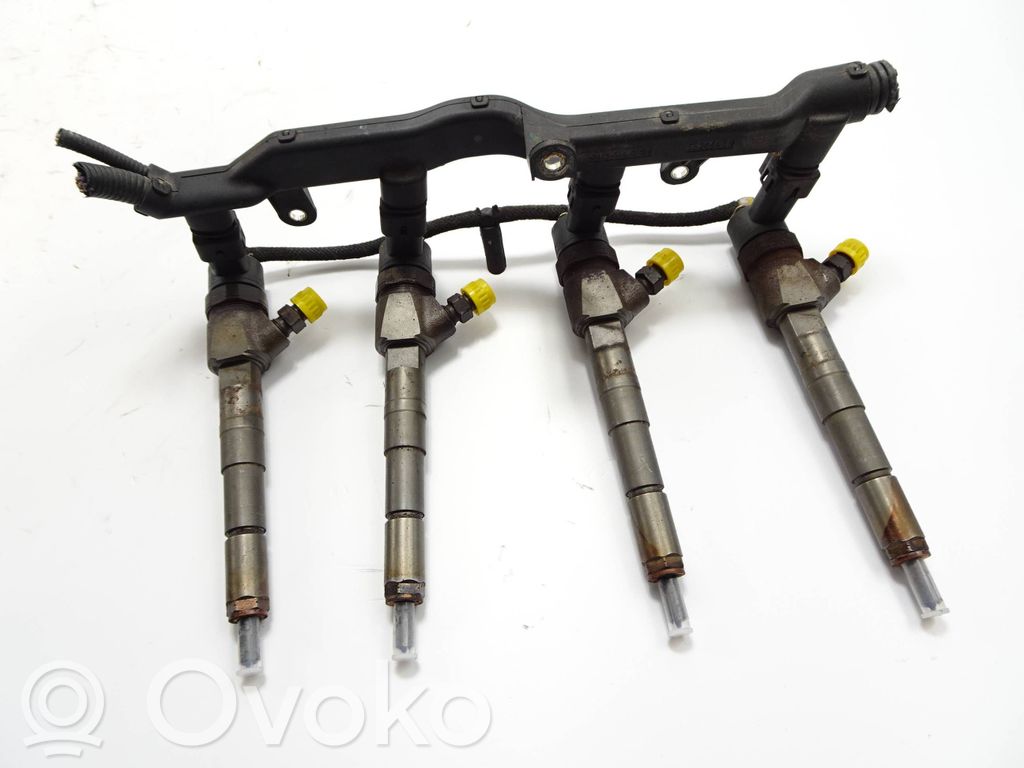 Inyector de combustible   0445110419