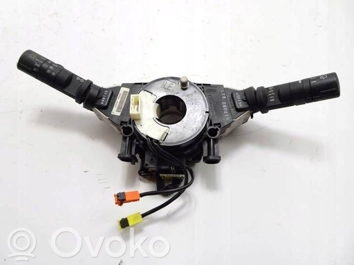 Nissan Qashqai Pyyhkimen/suuntavilkun vipukytkin 