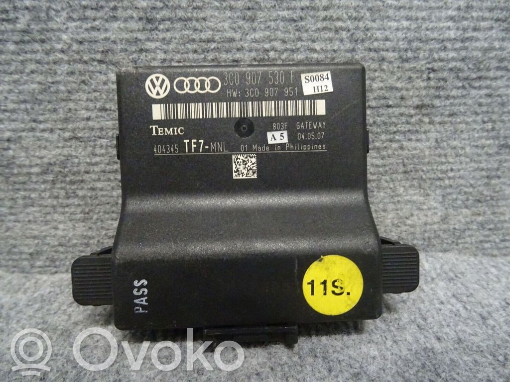 Volkswagen PASSAT CC Gateway control module 