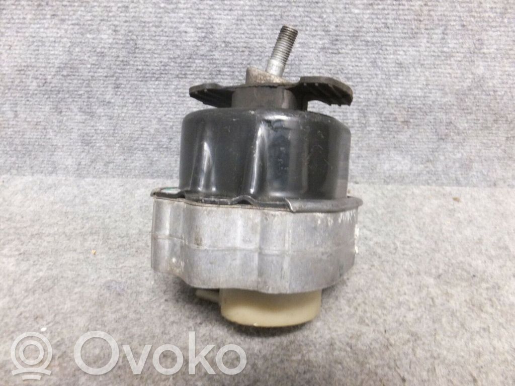 BMW X5 F15 Engine mount bracket 