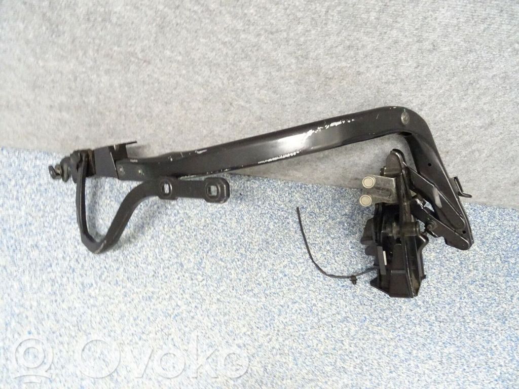BMW M3 Convertible roof hinge 