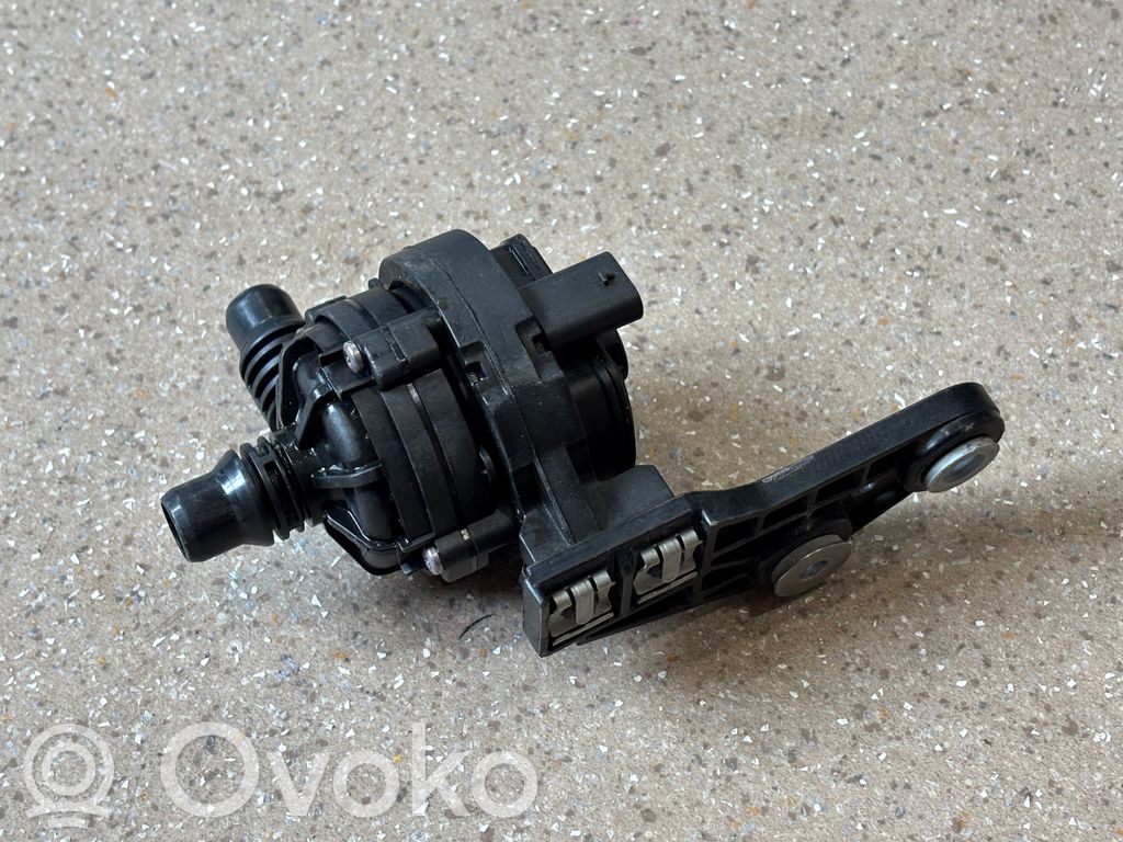 BMW 3 G20 G21 Pompa cyrkulacji / obiegu wody 