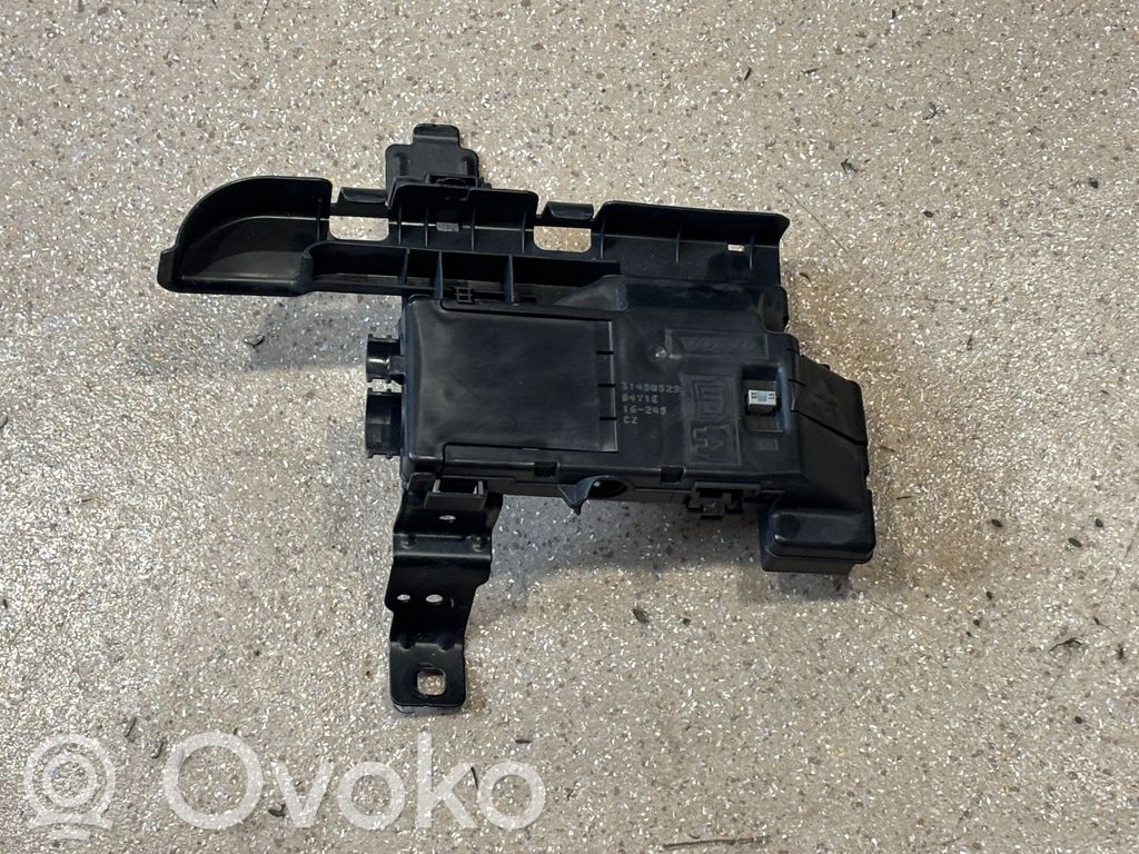 Sulakemoduuli   31450529