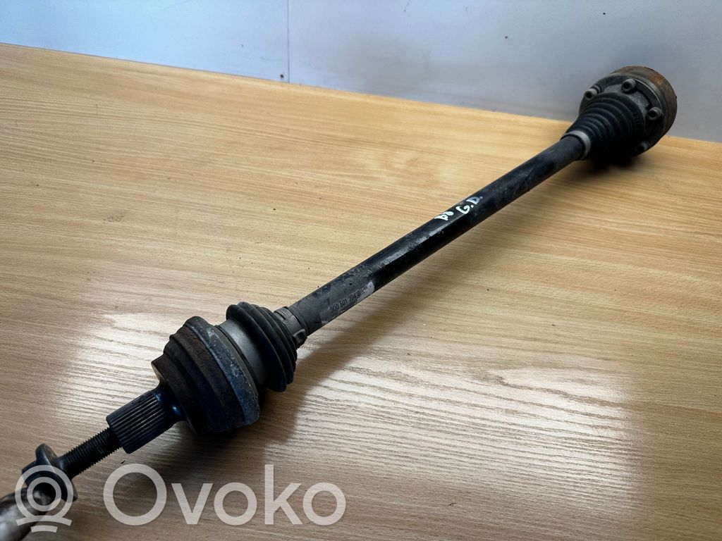 Volkswagen PASSAT B8 Półoś tylna 