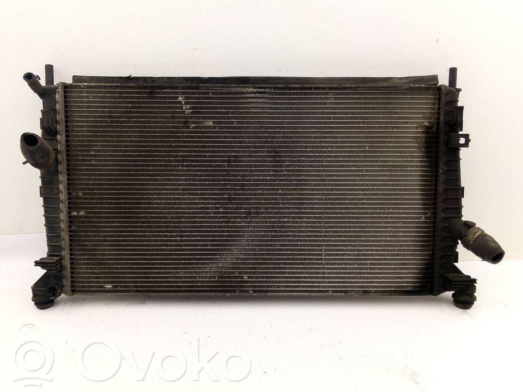 Ford Focus Aušinimo skysčio radiatorius 