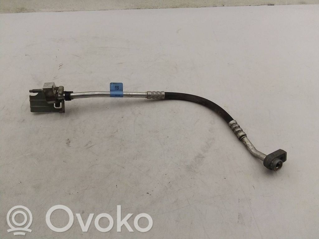Ford Kuga II Air conditioning (A/C) pipe/hose 
