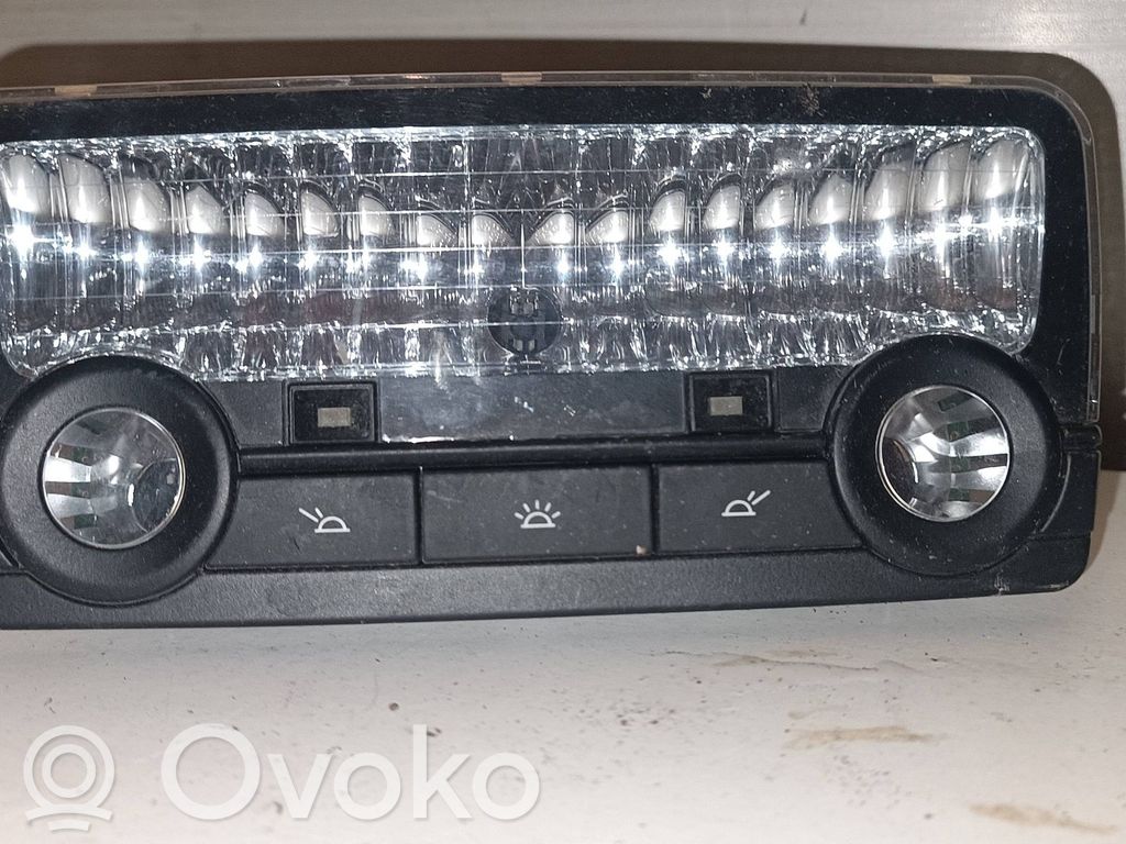 BMW 7 F01 F02 F03 F04 Galinių vietų apšvietimo žibintas 