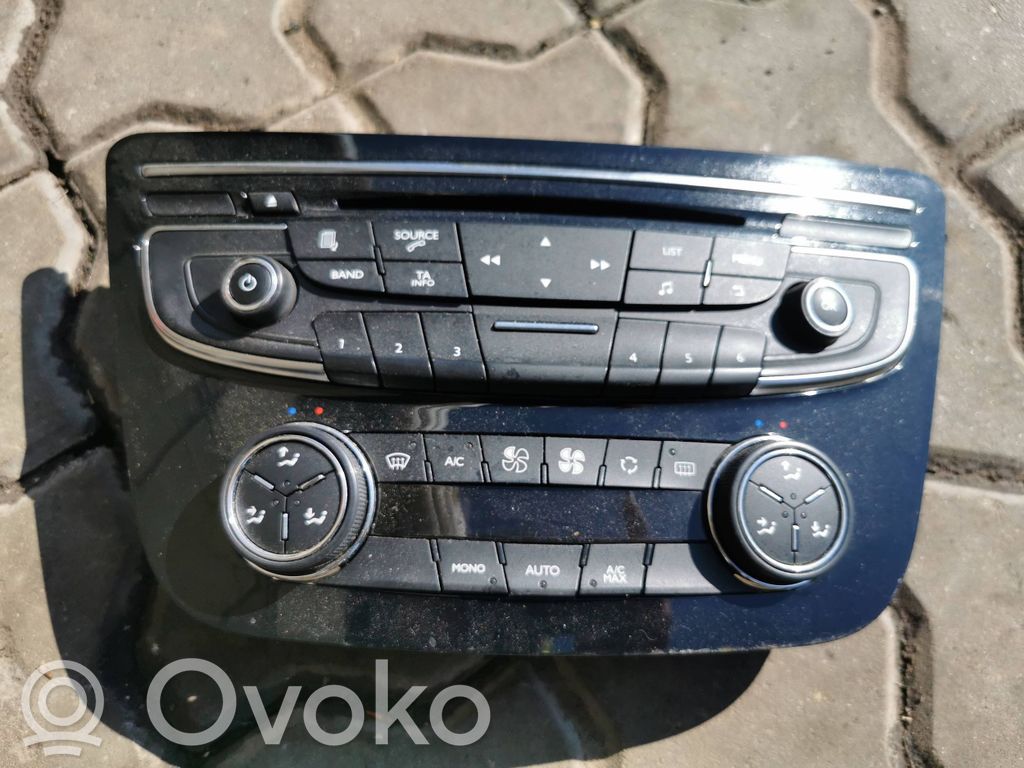 Peugeot 508 Climate control unit 