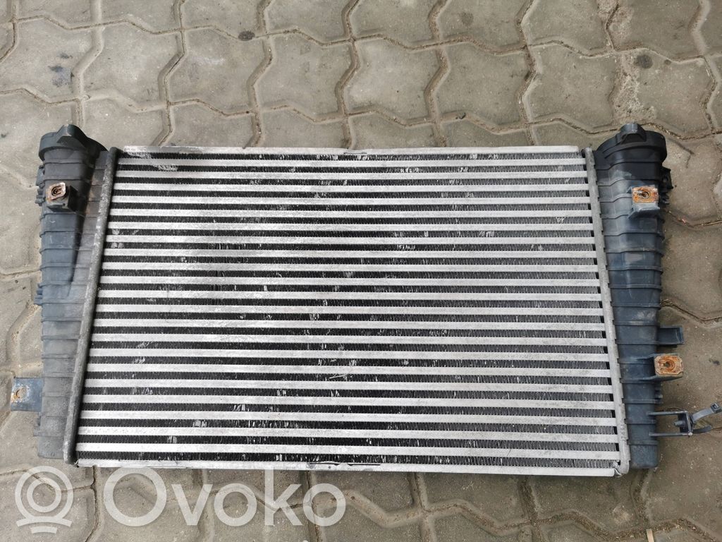 Opel Astra H Interkūlerio radiatorius 