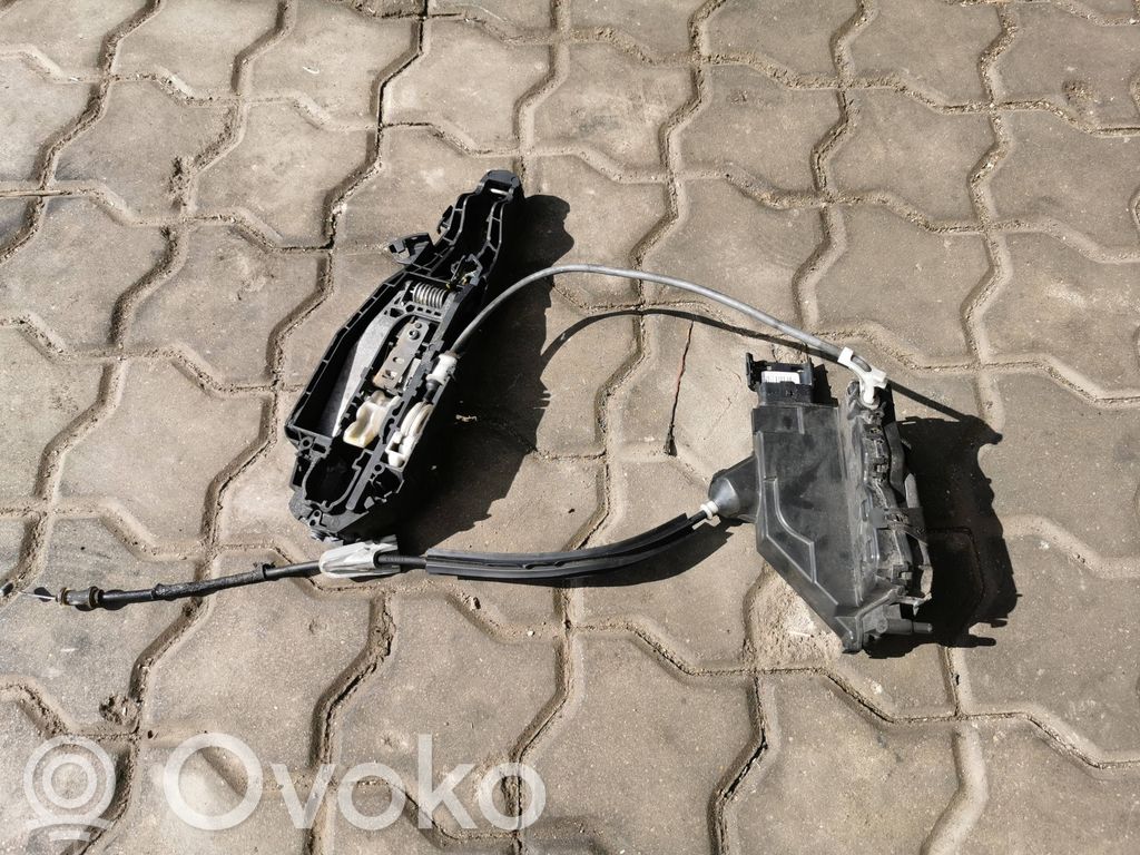 Peugeot 3008 II Zamek drzwi przednich 