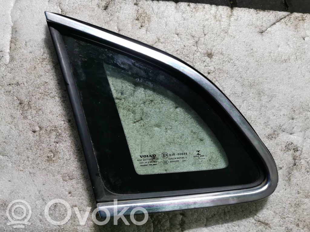 Volvo V40 Szyba karoseryjna tylna 