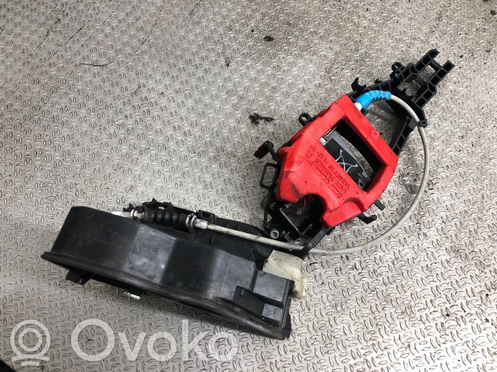 Rear door lock   202150,A053702