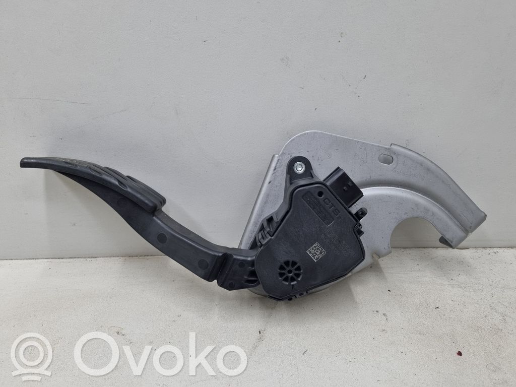 Gaspedal   673259503R,180102512R,32820B1