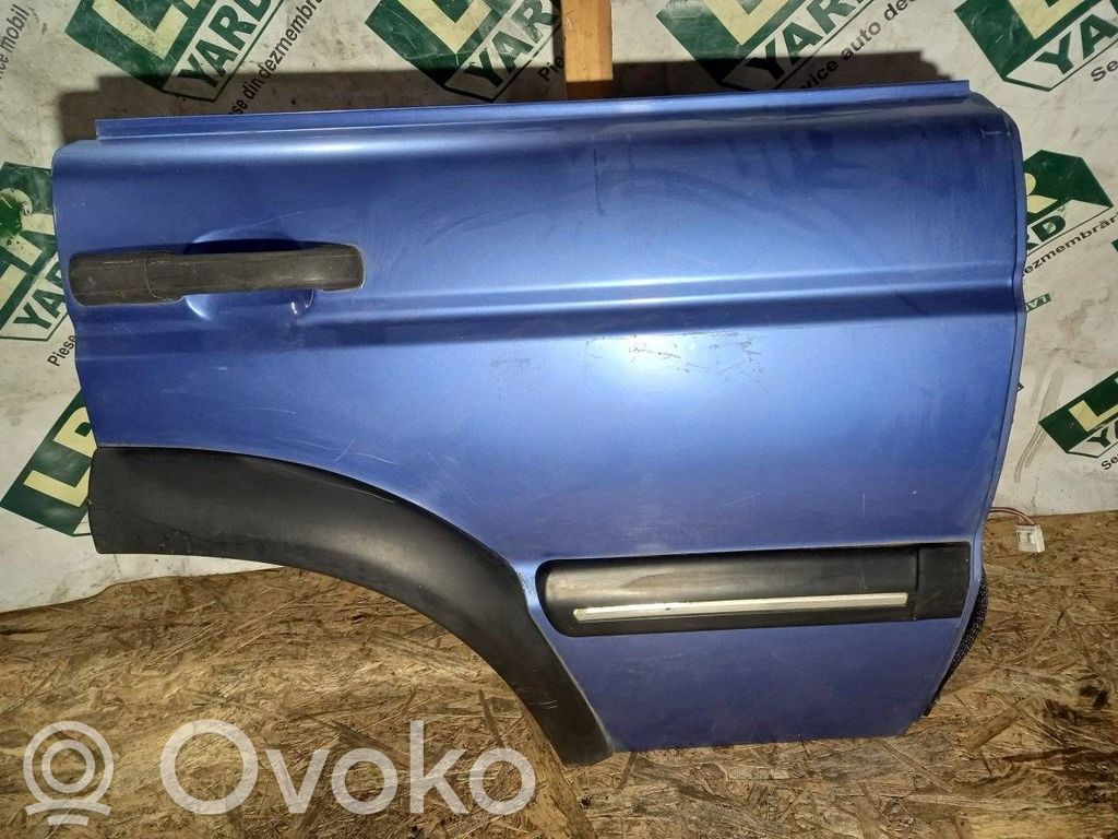 Land Rover Discovery Galinės durys 