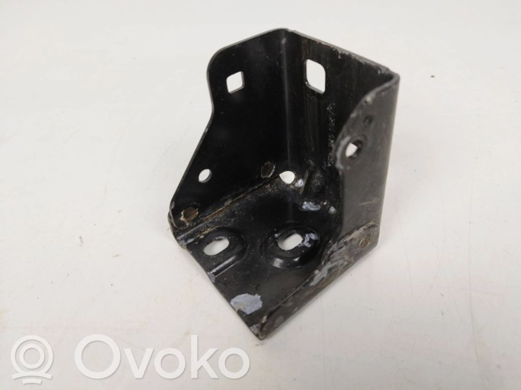 Mercedes-Benz C W205 Base (soporte) 
