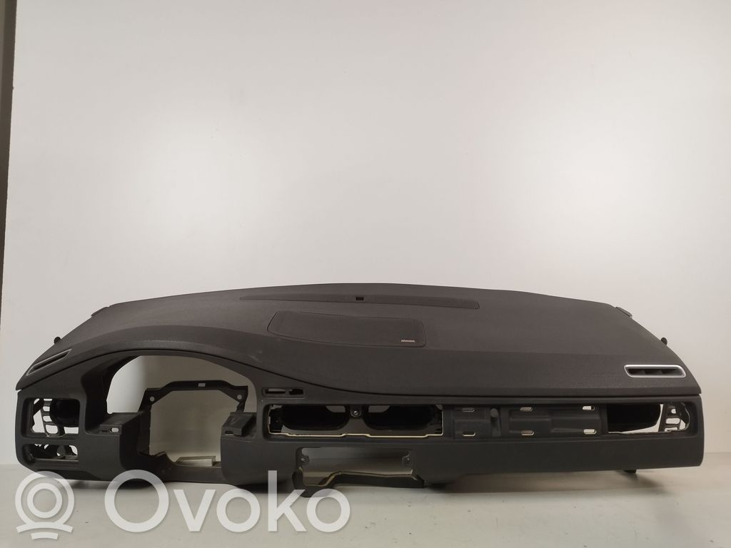 Volvo S80 Panelis 