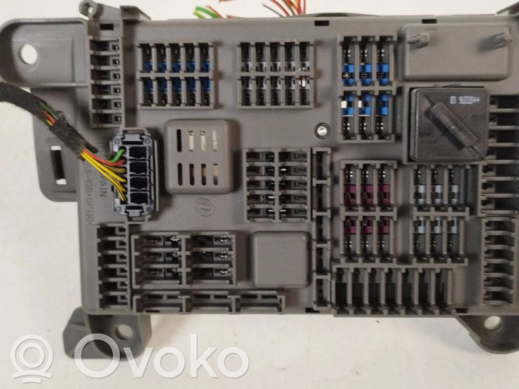 BMW X5 E70 Fuse module 