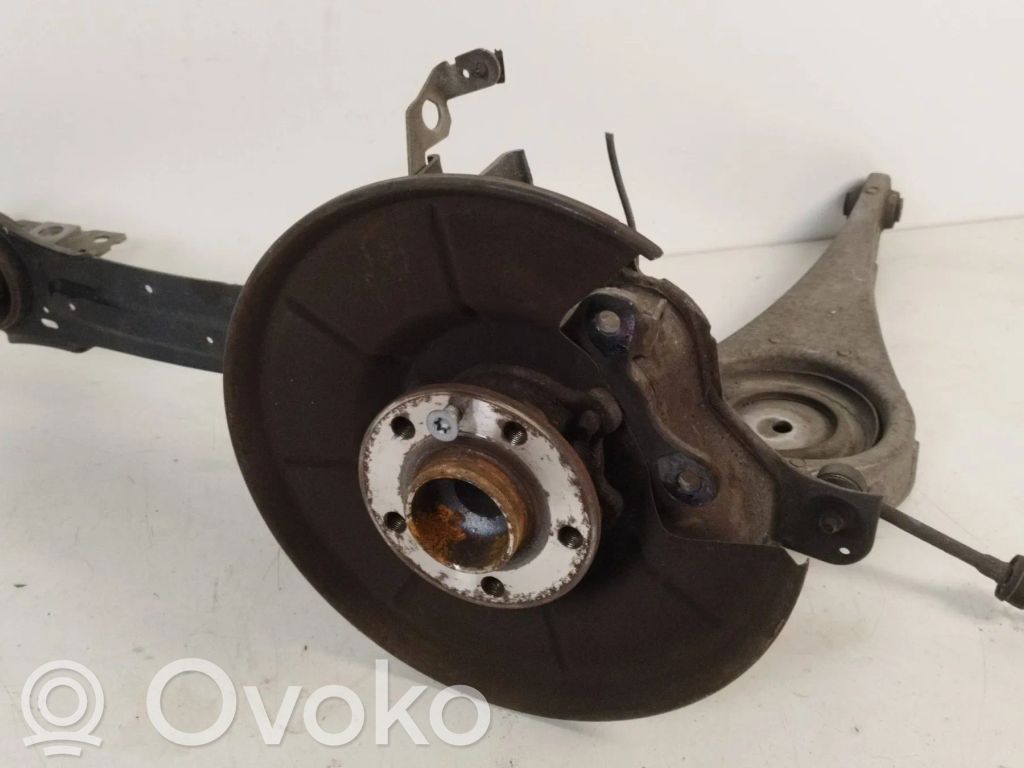 Volvo S60 Aizmugurē riteņa rumbas vārpstas šarnīrs (stupica, capfa) 