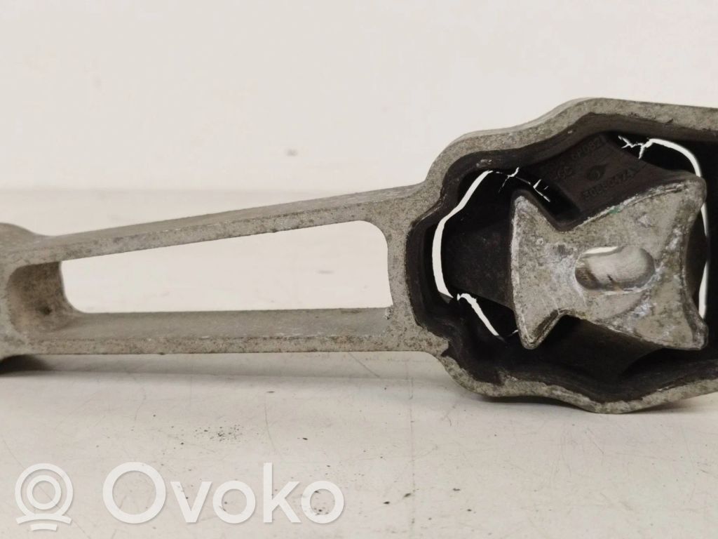 Volvo S60 Engine mount bracket 
