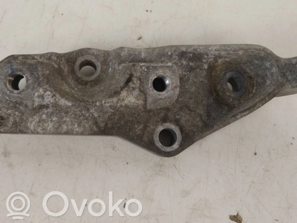 Volvo S60 Gearbox mounting bracket 