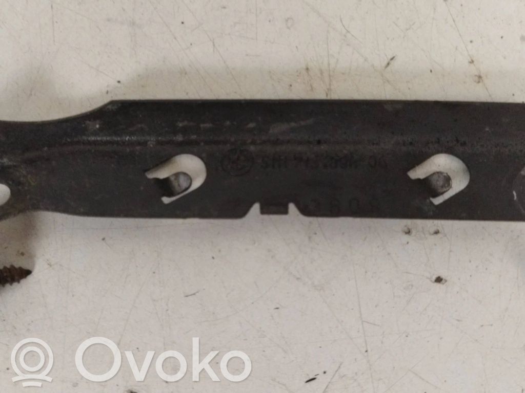 BMW 3 E90 E91 Front bumper mounting bracket 