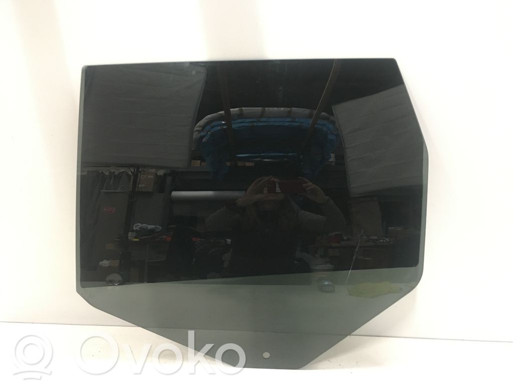 Jeep Grand Cherokee Rear door window glass 