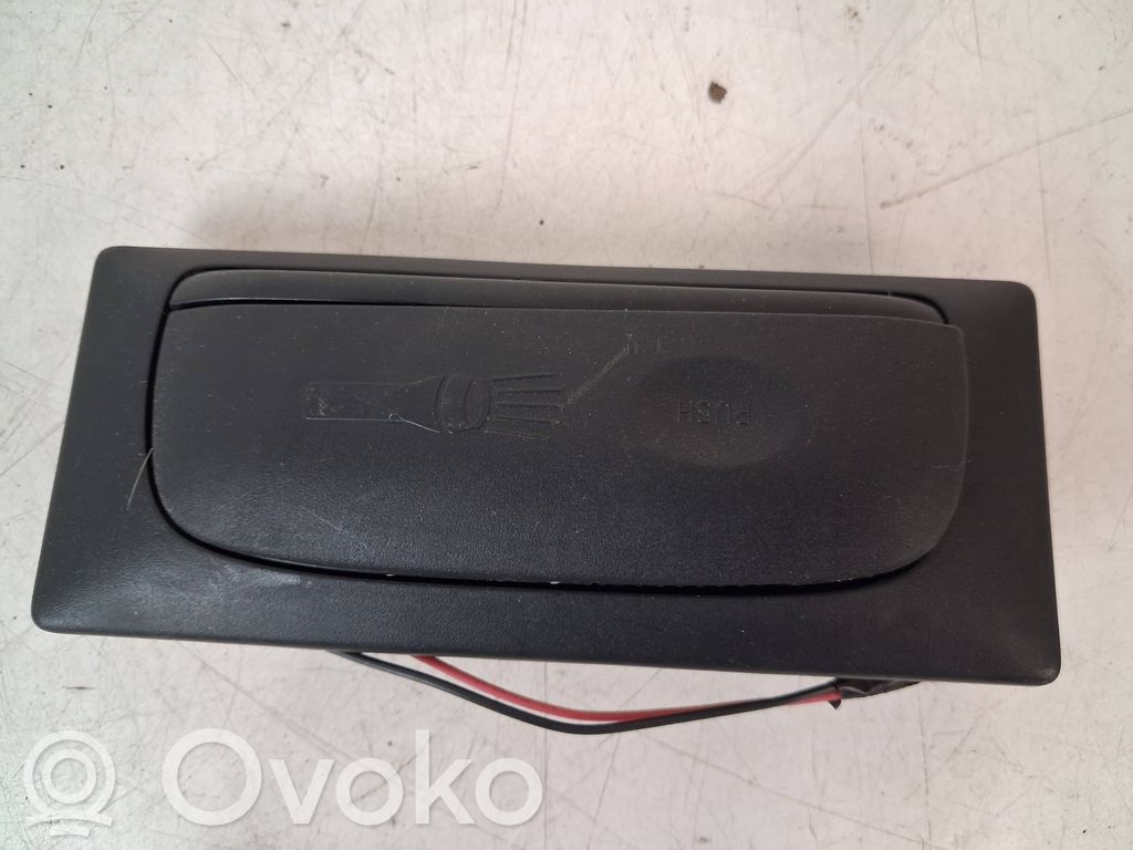 Audi Q7 4L Boot/trunk interior light 