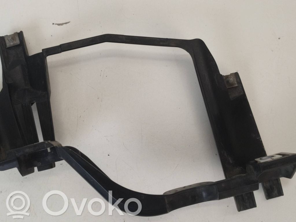BMW 5 E60 E61 Headlight/headlamp mounting bracket 