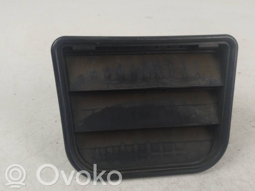 Volvo S60 Évent de pression de quart de panneau 