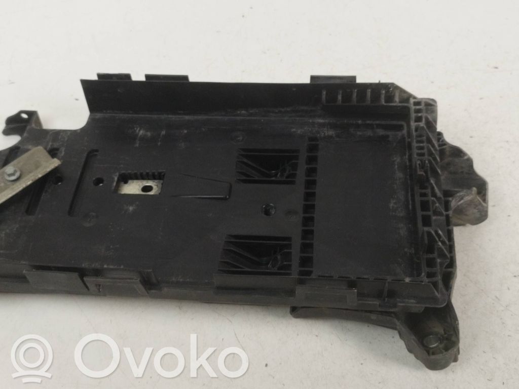 Ford Mondeo MK IV Akun alusta 
