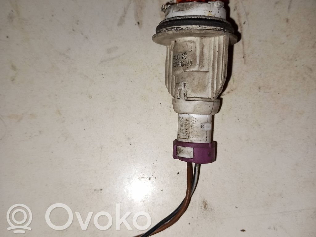 Volkswagen PASSAT B5 Front indicator light 