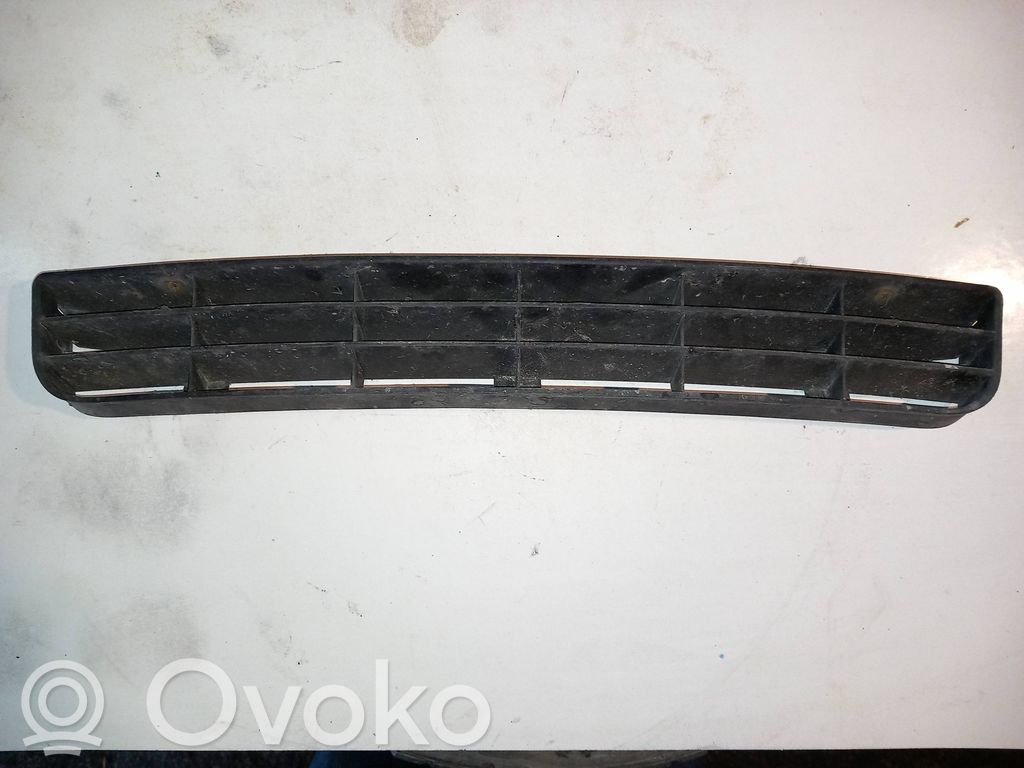 Audi A6 S6 C4 4A Front bumper lower grill 