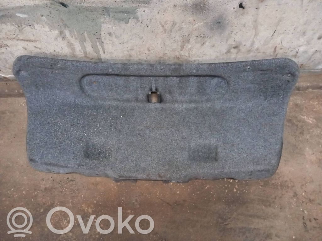 BMW 3 E46 Apdaila galinio dangčio 