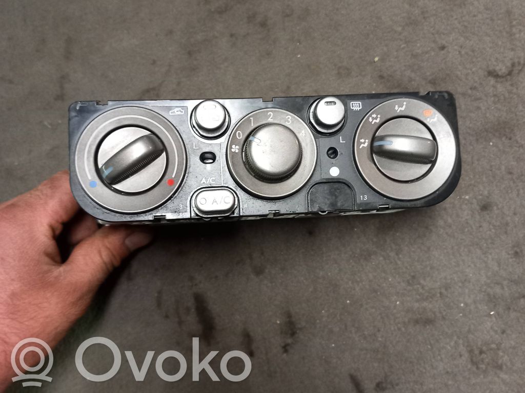 Subaru Legacy Climate control unit 
